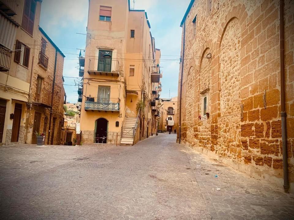 Il Vecchio Cortile Lejlighed Agrigento Eksteriør billede